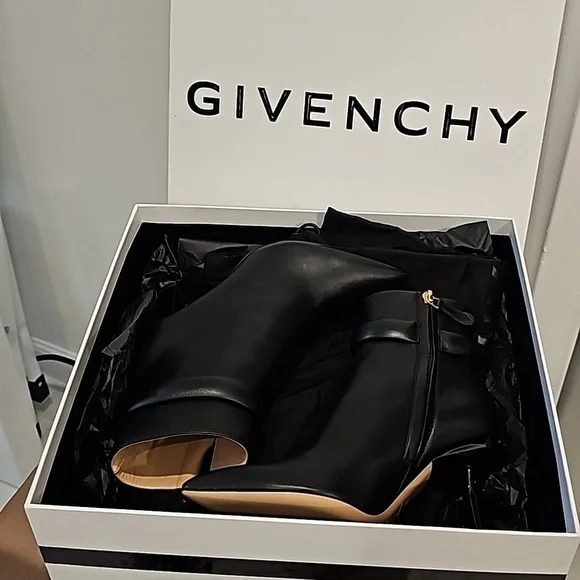Givenchy ankle boots - Picture 7 of 9